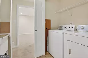 352 Kirby St, Manassas Park, VA 20111 - Photo 13