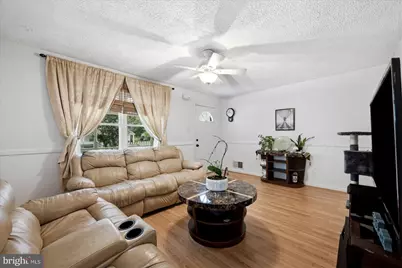 104 Lambert Drive, Manassas Park, VA 20111 - Photo 3