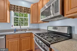 250 Kirby St, Manassas Park, VA 20111 - Photo 9