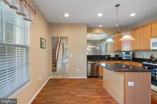 9405 Primrose Ln, Manassas Park, VA 20111 - Photo 11