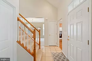 9405 Primrose Ln, Manassas Park, VA 20111 - Photo 3