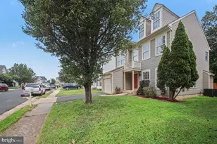 9335 Cougar Ct, Manassas Park, VA 20111 - Photo 3