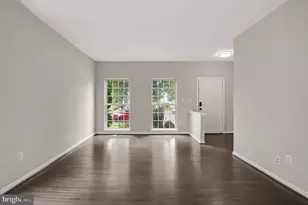 9335 Cougar Ct, Manassas Park, VA 20111 - Photo 5