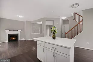 9335 Cougar Ct, Manassas Park, VA 20111 - Photo 11