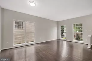 9335 Cougar Ct, Manassas Park, VA 20111 - Photo 15