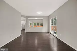 9335 Cougar Ct, Manassas Park, VA 20111 - Photo 7