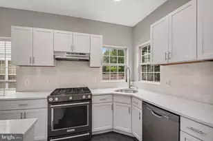 9335 Cougar Ct, Manassas Park, VA 20111 - Photo 13