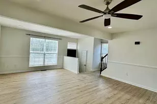 9242 Jessica Dr, Manassas Park, VA 20111 - Photo 5