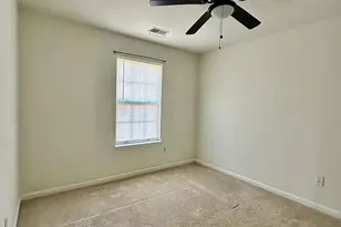 9242 Jessica Dr, Manassas Park, VA 20111 - Photo 17
