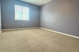 8656 Inyo Pl, Manassas Park, VA 20111 - Photo 11