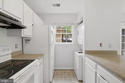 8635 Reinecke Court, Manassas Park, VA 20111 - Photo 15