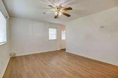 192 Cabbel Drive, Manassas Park, VA 20111 - Photo 3