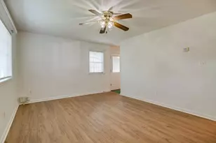 192 Cabbel Dr, Manassas Park, VA 20111 - Photo 3