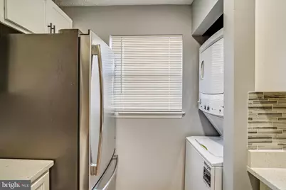 8603 Woodhue Court, Manassas Park, VA 20111 - Photo 5