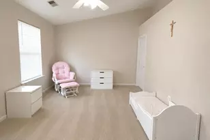 9219 Kristy Dr, Manassas Park, VA 20111 - Photo 3