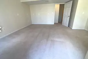 9241 Greenshire Dr, Manassas Park, VA 20111 - Photo 15