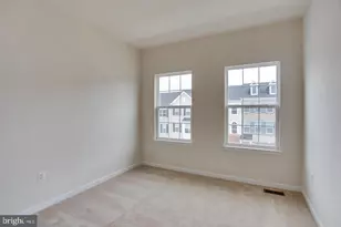 9029 Christina Pl, Manassas Park, VA 20111 - Photo 21