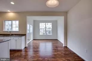 9029 Christina Pl, Manassas Park, VA 20111 - Photo 11