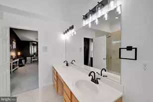 9303 Payne Ct, Manassas Park, VA 20111 - Photo 43