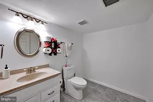 9303 Payne Ct, Manassas Park, VA 20111 - Photo 51