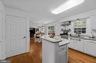 9261 Matthew Dr, Manassas Park, VA 20111 - Photo 11