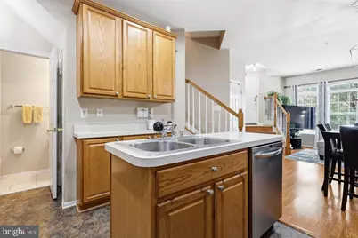 9528 Walker Way, Manassas Park, VA 20111 - Photo 9