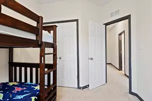 9022 Christina Pl, Manassas Park, VA 20111 - Photo 37