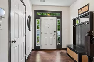 9022 Christina Pl, Manassas Park, VA 20111 - Photo 3