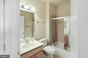 9712 Handerson Pl, Manassas Park, VA 20111 - Photo 23