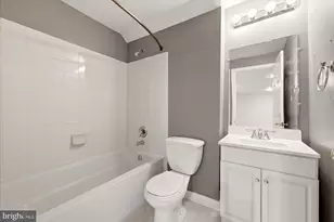 9302 Elise Ct, Manassas Park, VA 20111 - Photo 17
