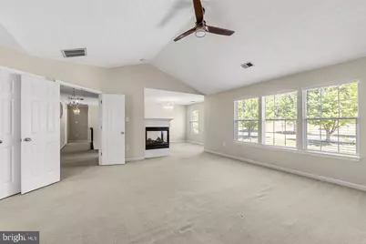 9201 Golf Court, Manassas Park, VA 20111 - Photo 5