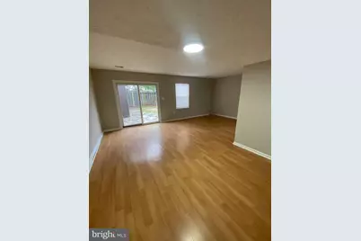 8626 Anna Court, Manassas Park, VA 20111 - Photo 7
