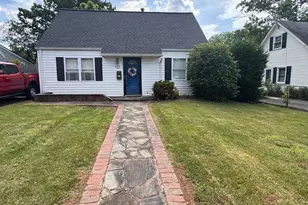 107 Kent Dr, Manassas Park, VA 20111 - Photo 1