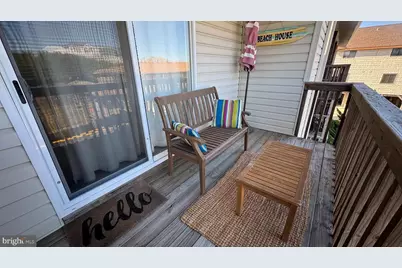 914 W Ocean View Avenue #202, Norfolk, VA 23503 - Photo 7