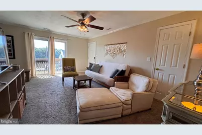 914 W Ocean View Avenue #202, Norfolk, VA 23503 - Photo 3
