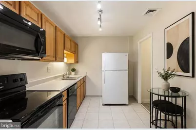 1024 Gates Avenue, Norfolk, VA 23507 - Photo 17