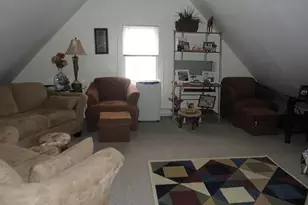 1766 Oakland St, Petersburg, VA 23805 - Photo 3