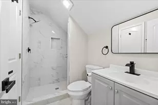 639 Plum St, Petersburg, VA 23803 - Photo 35