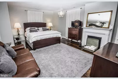 710 N Arthur Ashe Boulevard, Richmond, VA 23220 - Photo 11