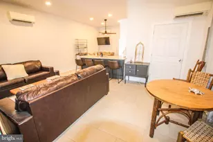 1910 W Main St, Richmond, VA 23220 - Photo 13