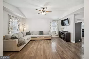 102 W Liberty St, Staunton, VA 24401 - Photo 3