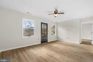 328 Monument Dr, Staunton, VA 24401 - Photo 15