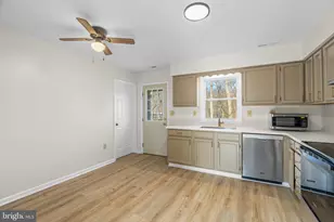 328 Monument Dr, Staunton, VA 24401 - Photo 17