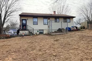 312 Devon Rd, Staunton, VA 24401 - Photo 11