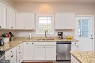 121 Beauregard Dr, Staunton, VA 24401 - Photo 9