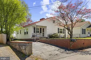 139 Straith St, Staunton, VA 24401 - Photo 1