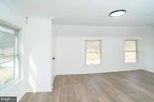 537 Straith St, Staunton, VA 24401 - Photo 13