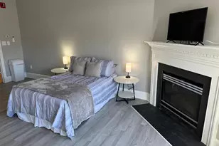 23 E Beverley St, Staunton, VA 24401 - Photo 5