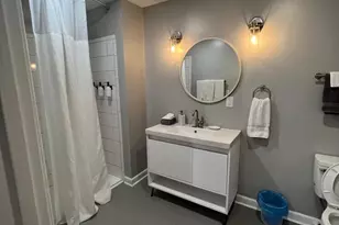 23 E Beverley St, Staunton, VA 24401 - Photo 15