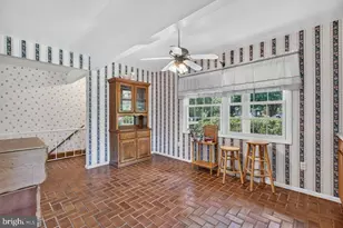1395 Pleasant View St, Staunton, VA 24401 - Photo 7